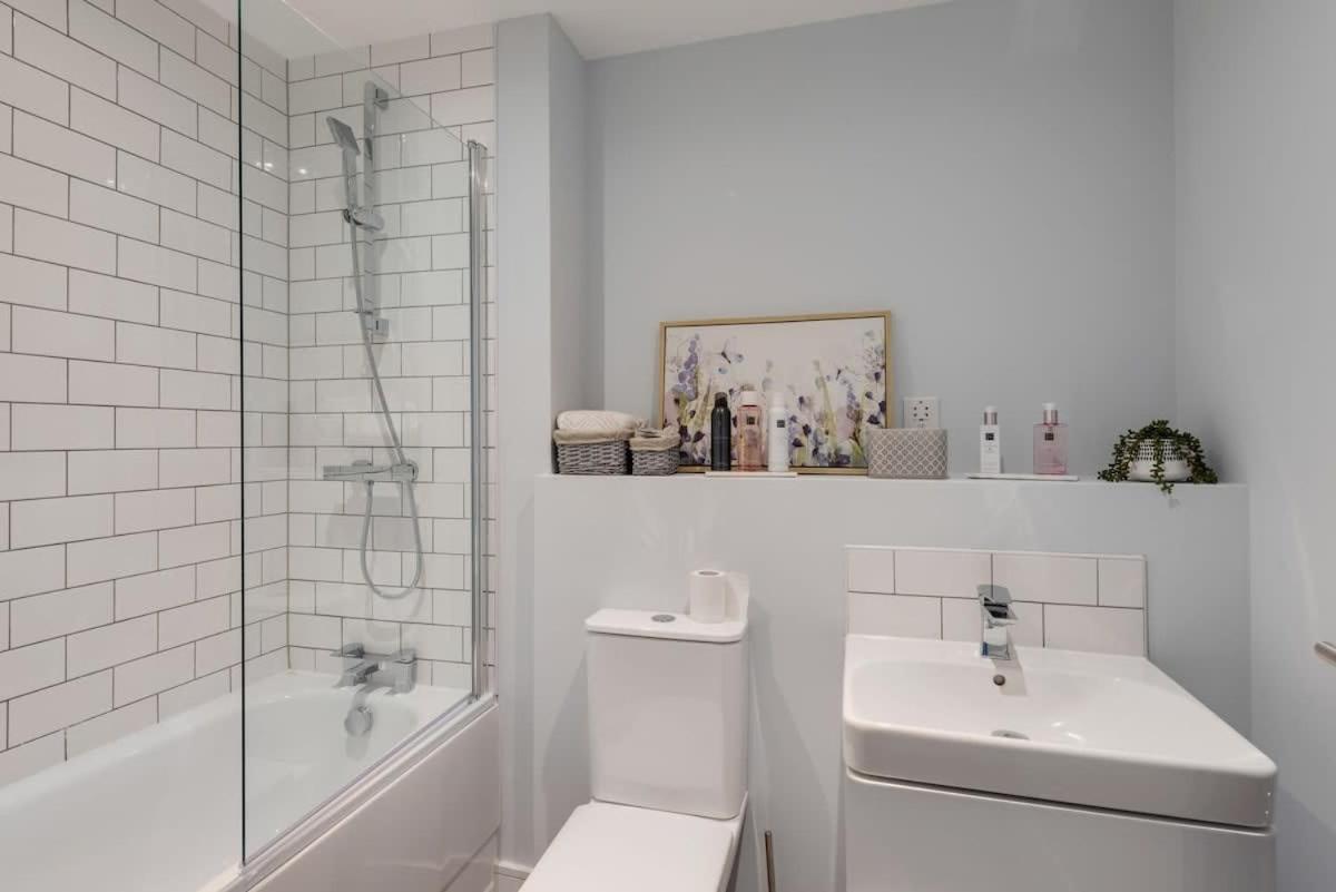 Beautiful And Stylish 1 Bedroom Apartment In Central Бирмингем Экстерьер фото