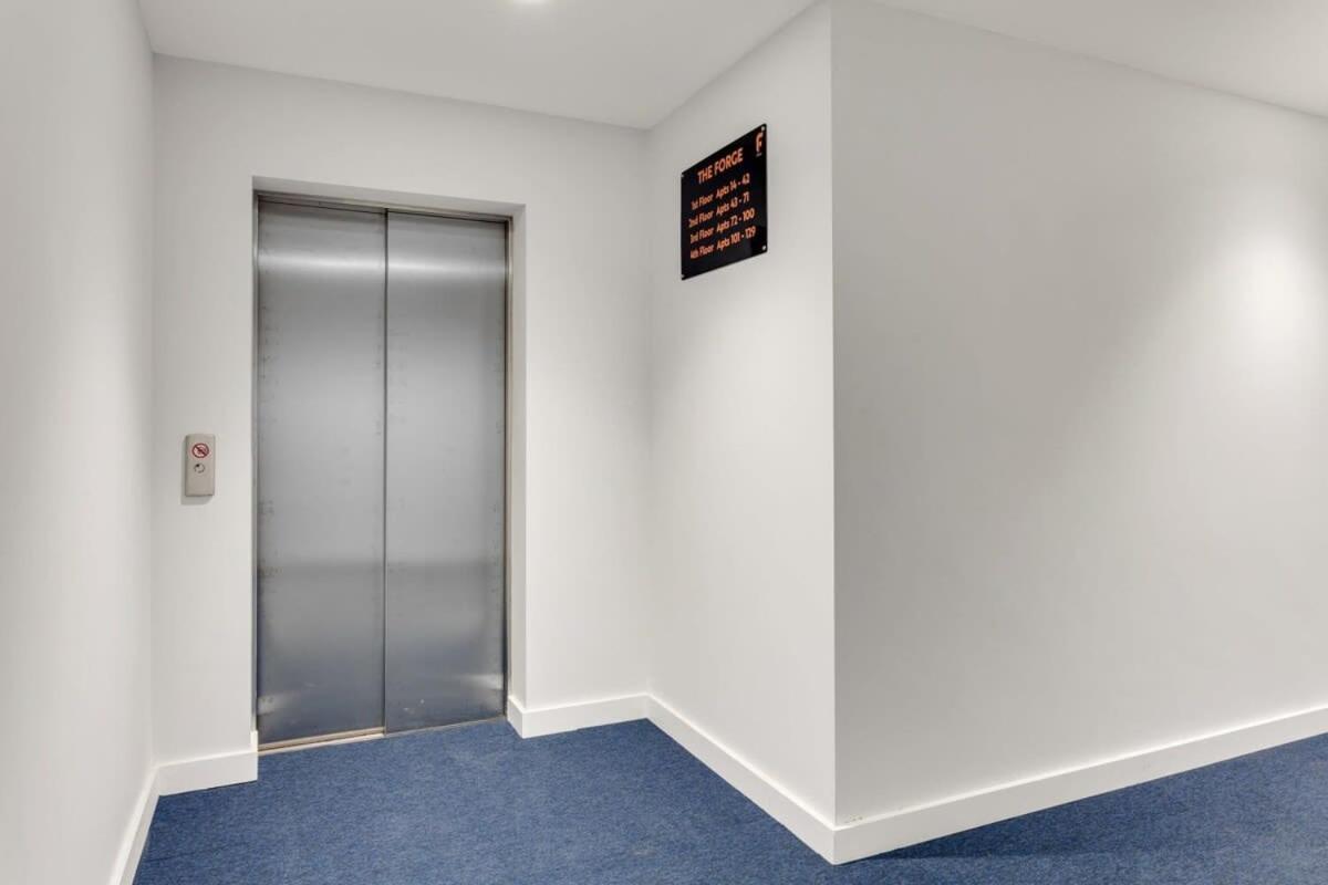 Beautiful And Stylish 1 Bedroom Apartment In Central Бирмингем Экстерьер фото